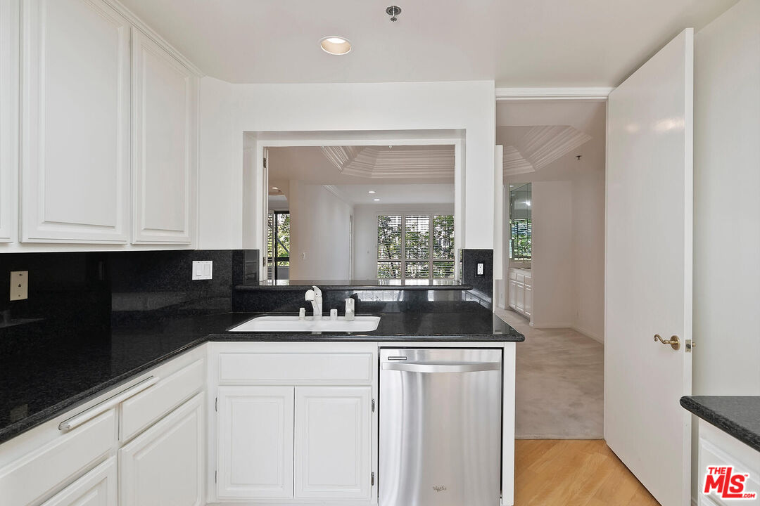2132 Century Park Ln Unit: 304