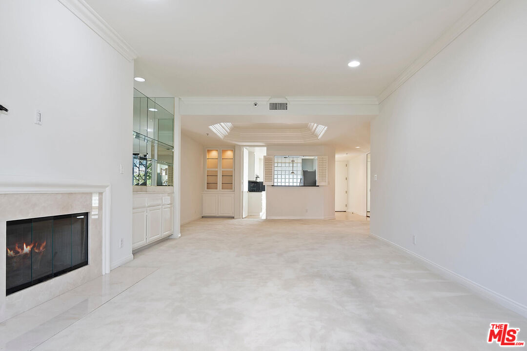 2132 Century Park Ln Unit: 304