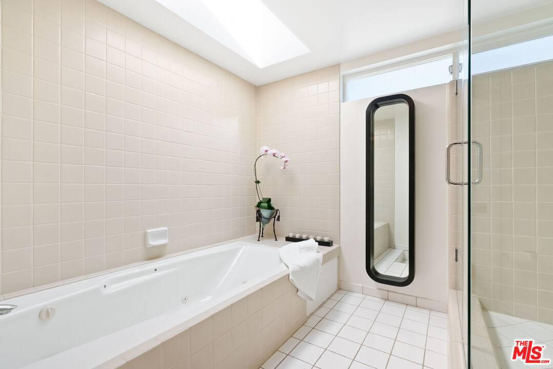 1103 S Westgate Ave Unit: 3