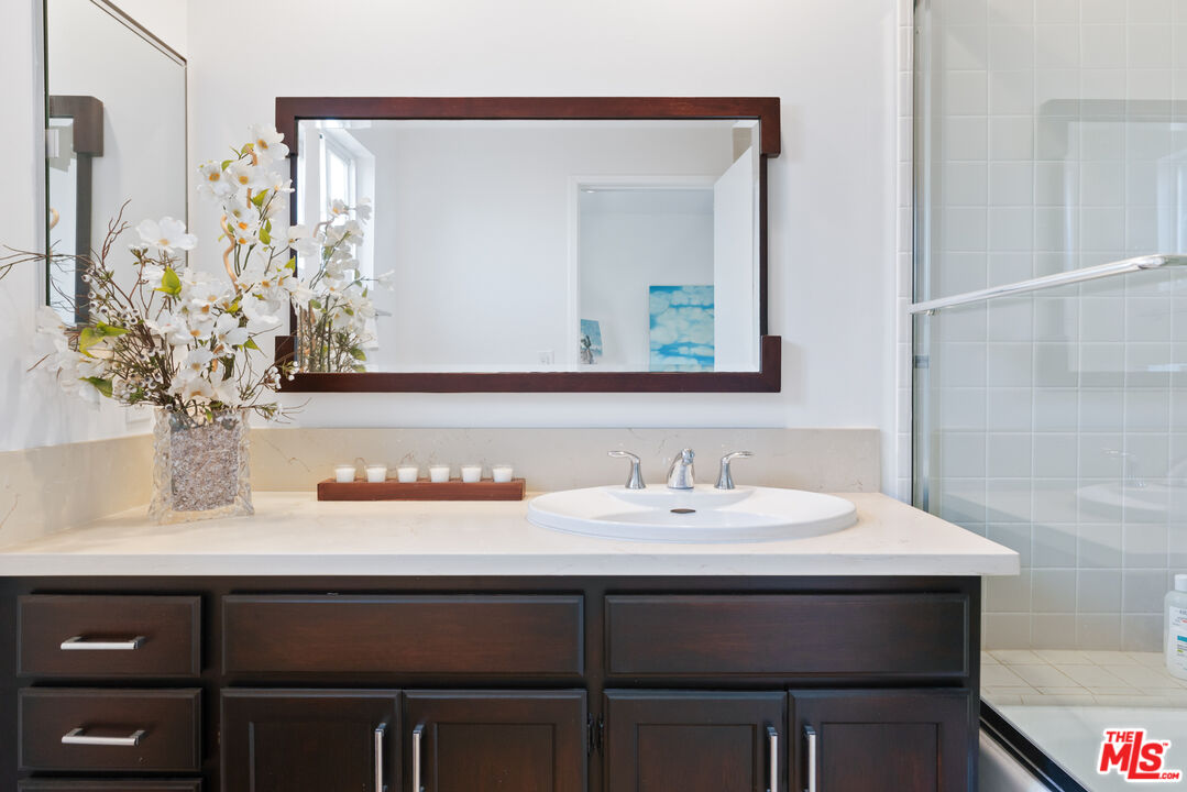 1103 S Westgate Ave Unit: 3