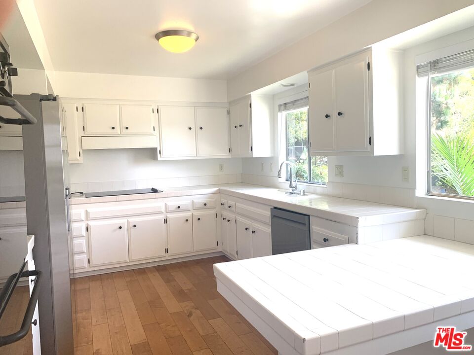 2318 Cheryl Pl
