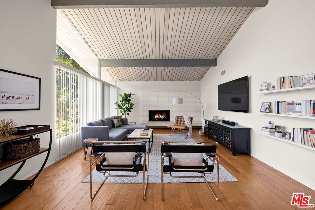 2318 Cheryl Pl