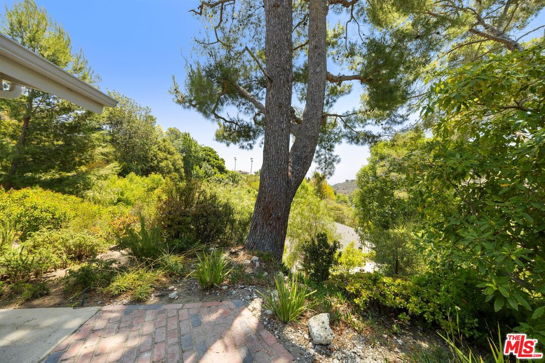 2318 Cheryl Pl