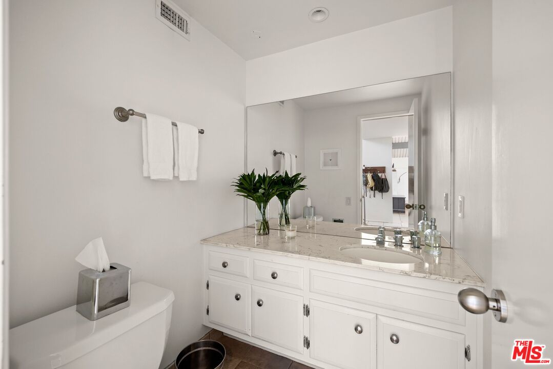 2318 Cheryl Pl