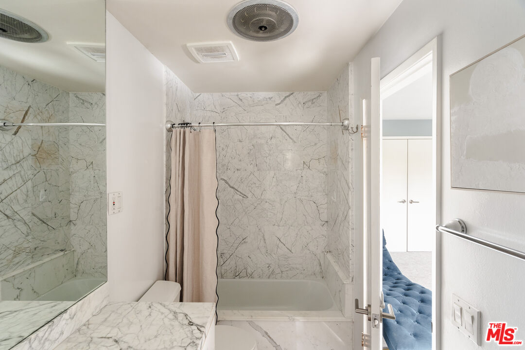 6400 Pacific Ave Unit: 309