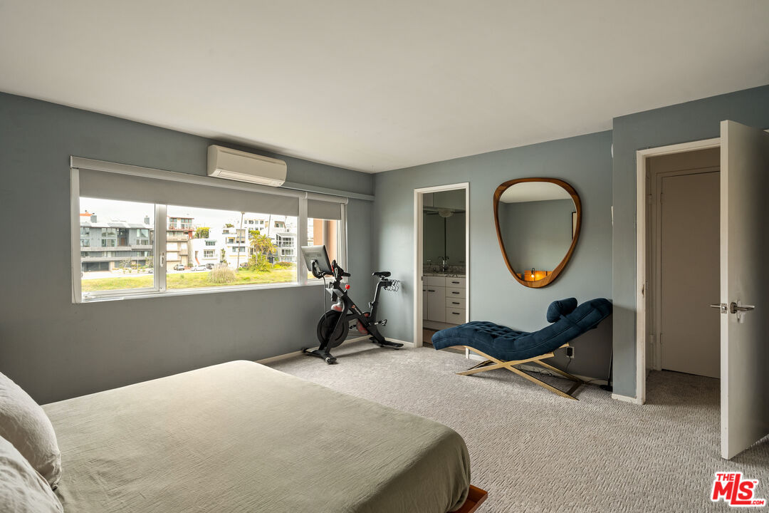 6400 Pacific Ave Unit: 309