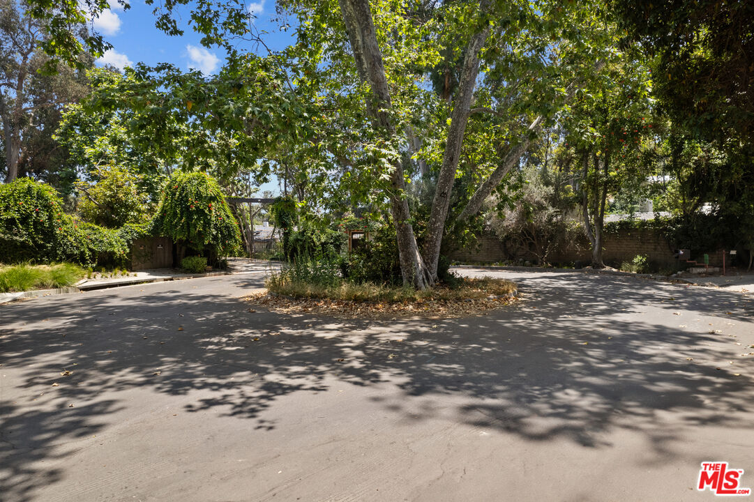 1511 Old Oak Rd