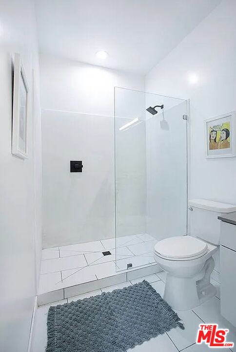 6044 La Prada St Unit: B