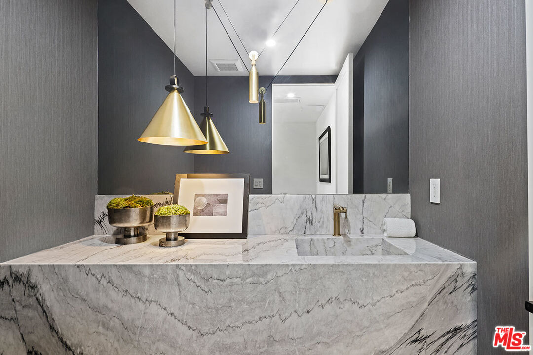 11961 Dorothy ST Unit: 2