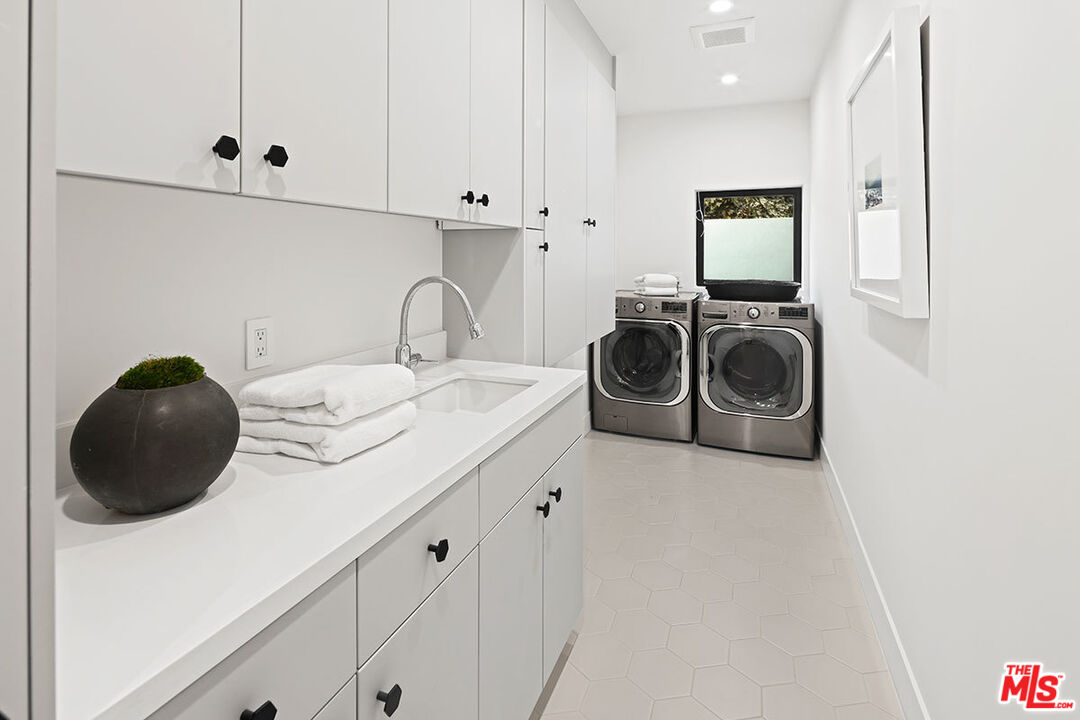 11961 Dorothy ST Unit: 2