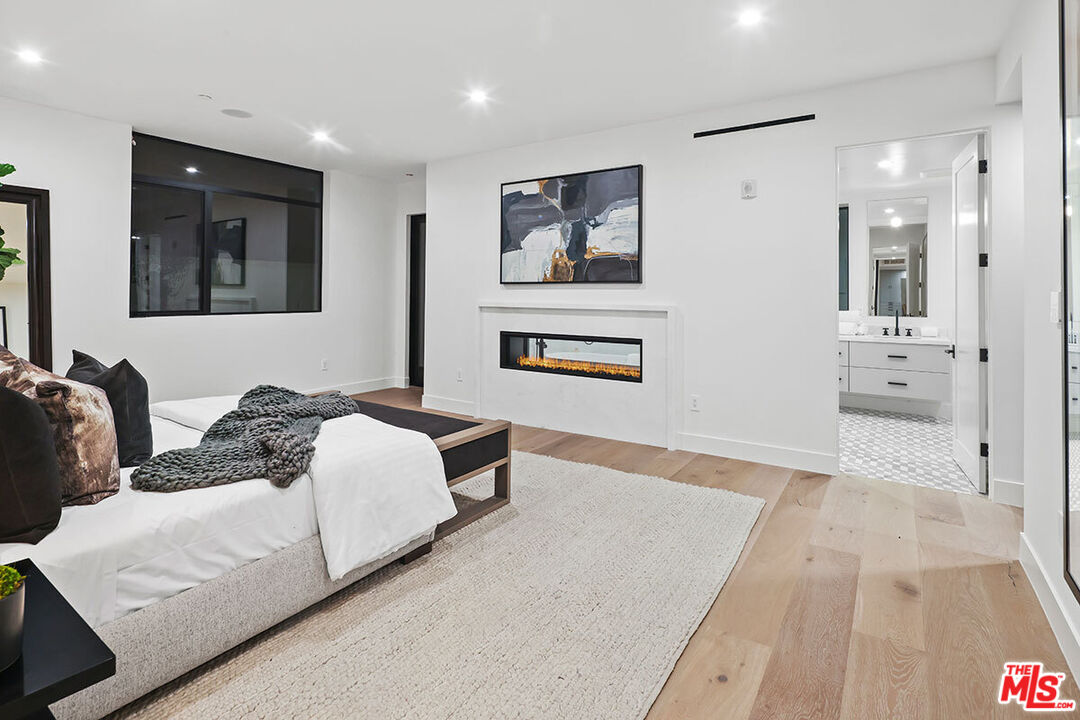 11961 Dorothy ST Unit: 2