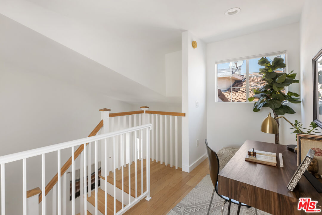 11536 Burbank Blvd Unit: 103