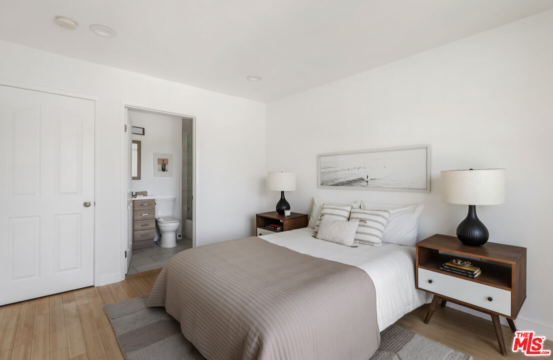11536 Burbank Blvd Unit: 103