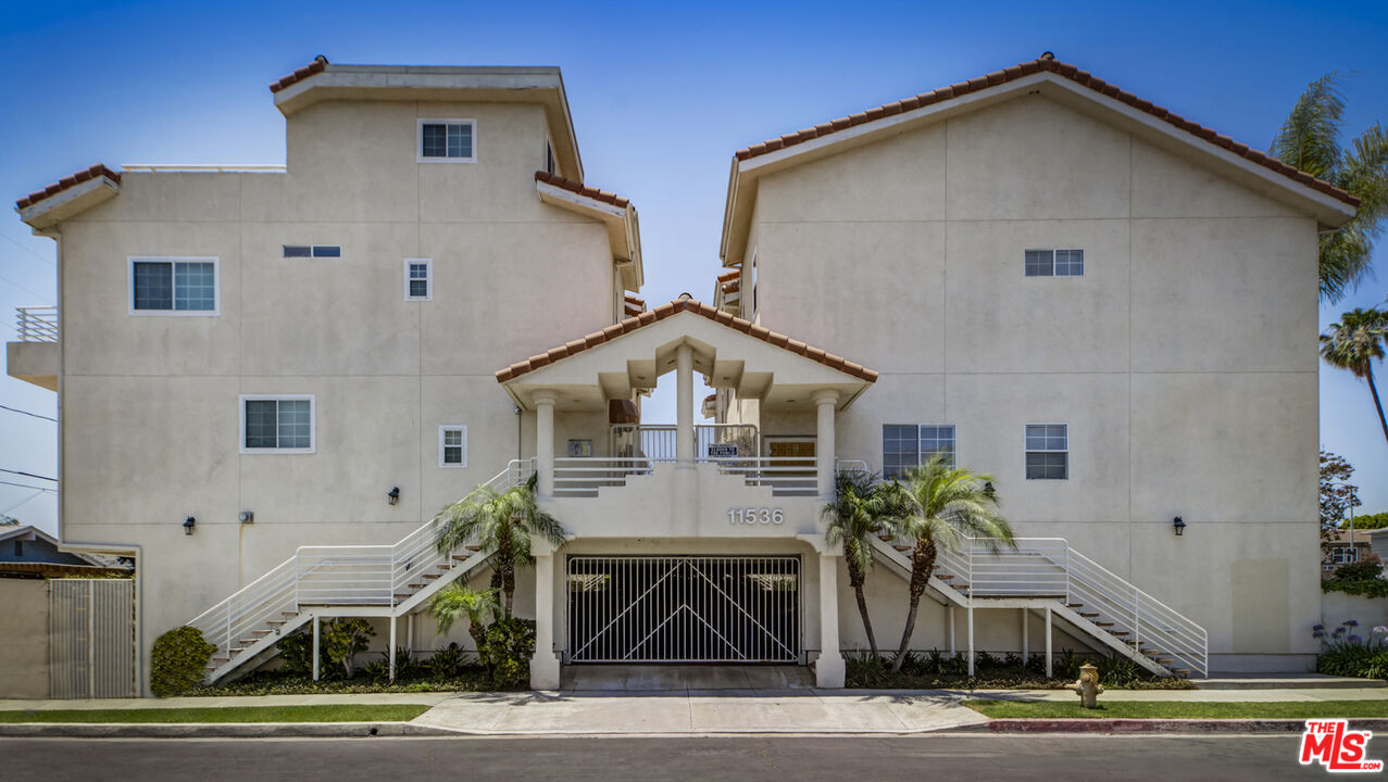 11536 Burbank Blvd Unit: 103