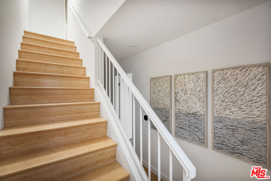 11536 Burbank Blvd Unit: 103