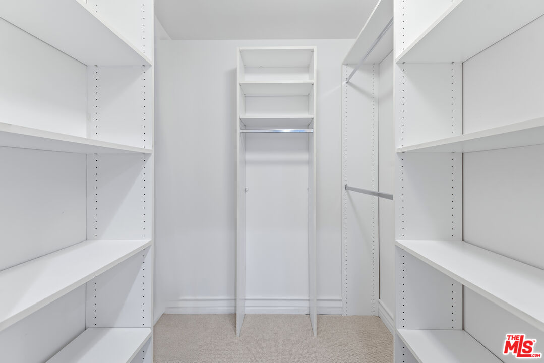 1551 Manning Ave Unit: 101