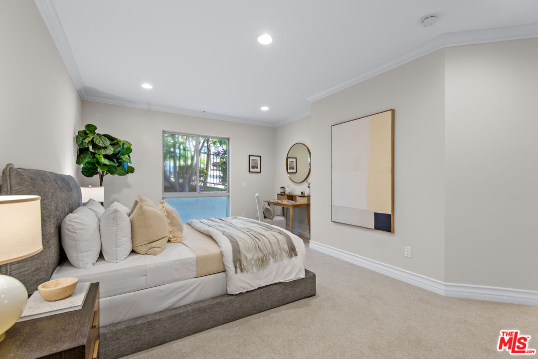 1551 Manning Ave Unit: 101