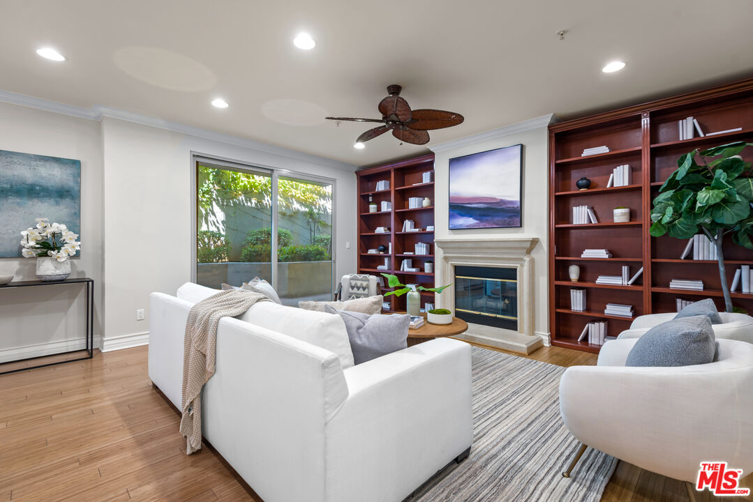 1551 Manning Ave Unit: 101