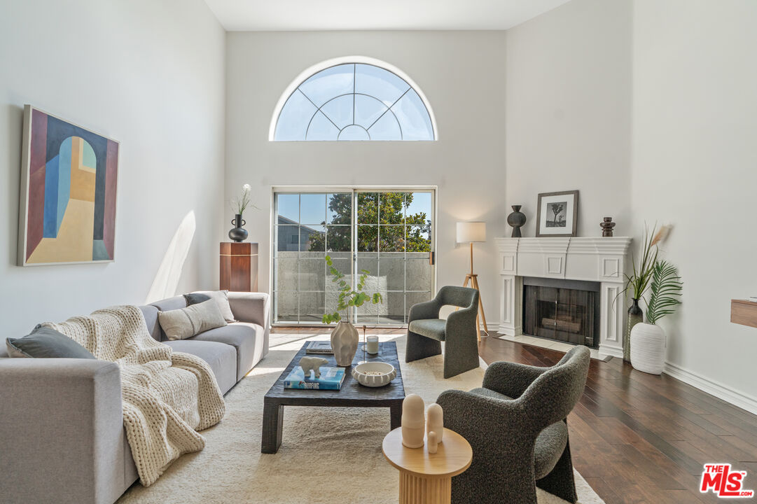 3743 S Canfield Ave Unit: 303