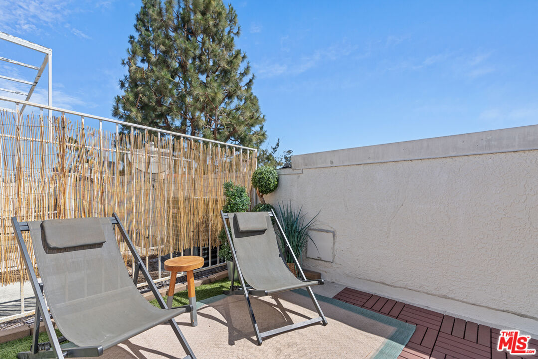 3743 S Canfield Ave Unit: 303
