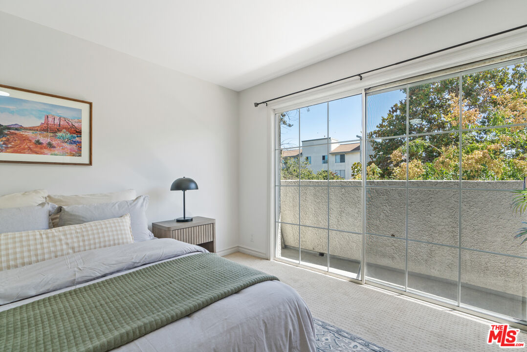 3743 S Canfield Ave Unit: 303