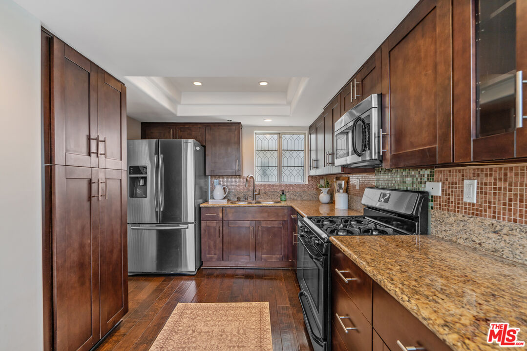 3743 S Canfield Ave Unit: 303