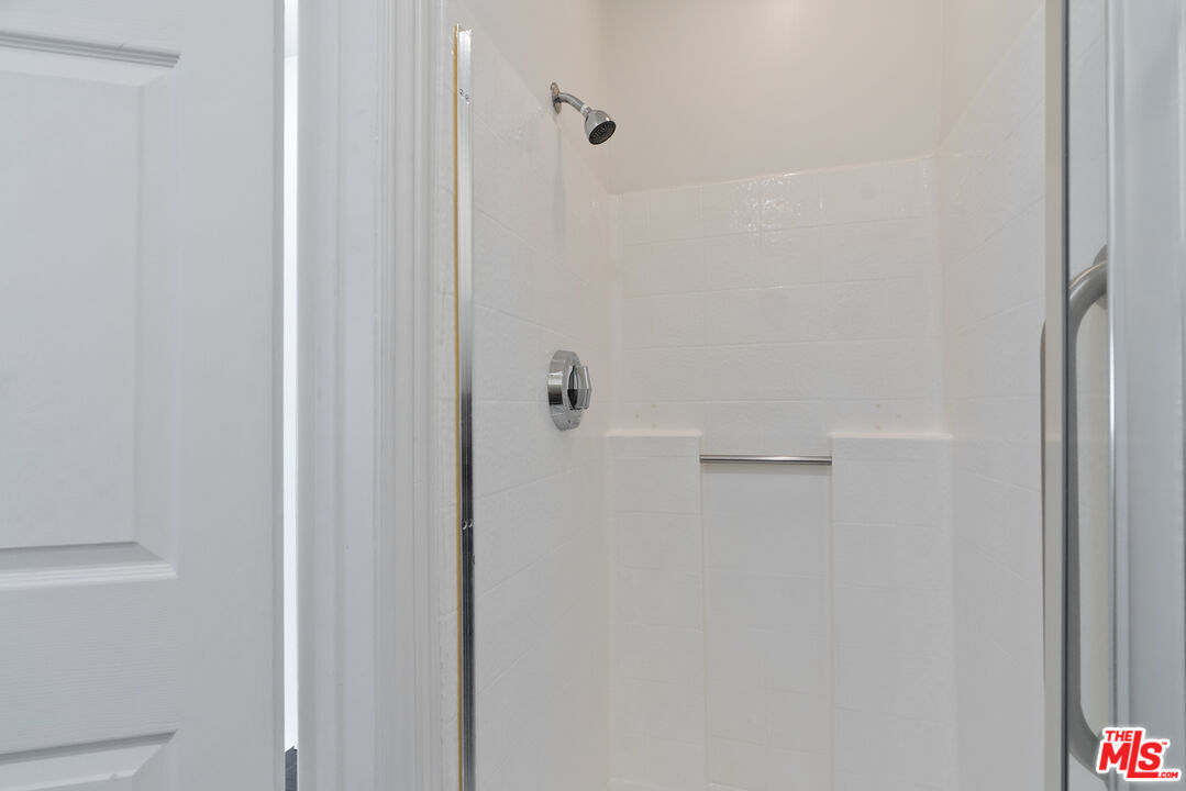 3743 S Canfield Ave Unit: 303