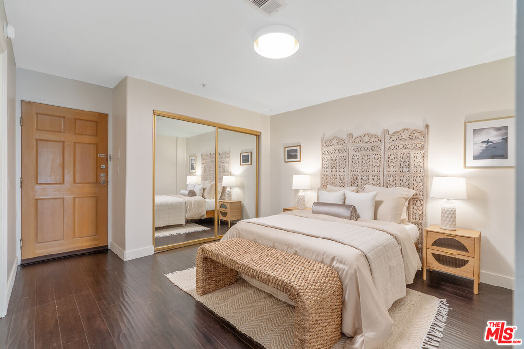 3743 S Canfield Ave Unit: 303