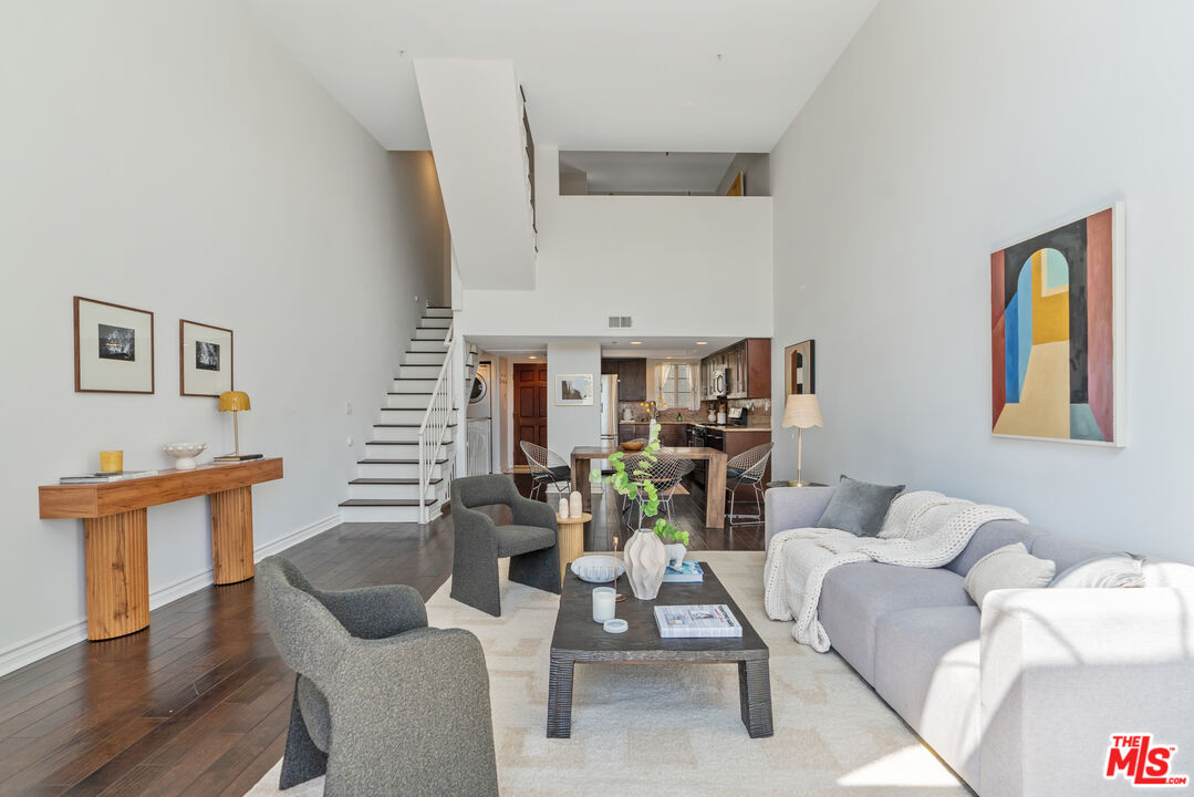 3743 S Canfield Ave Unit: 303