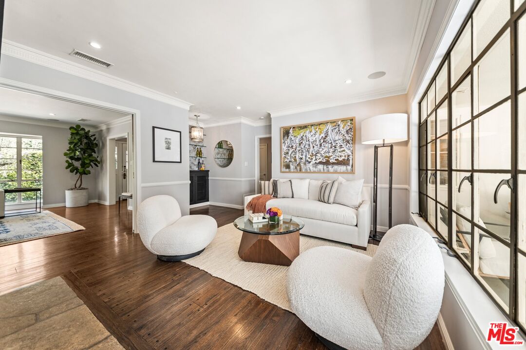 2107 Coldwater Canyon Dr