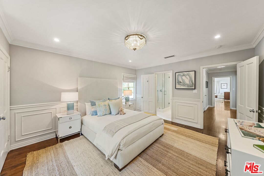 2107 Coldwater Canyon Dr