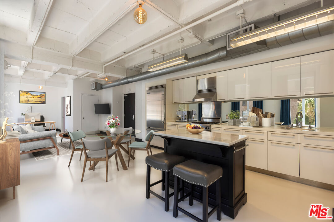 6253 Hollywood Blvd Unit: 501