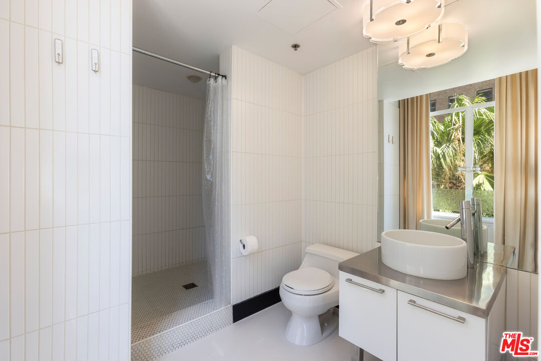 6253 Hollywood Blvd Unit: 501