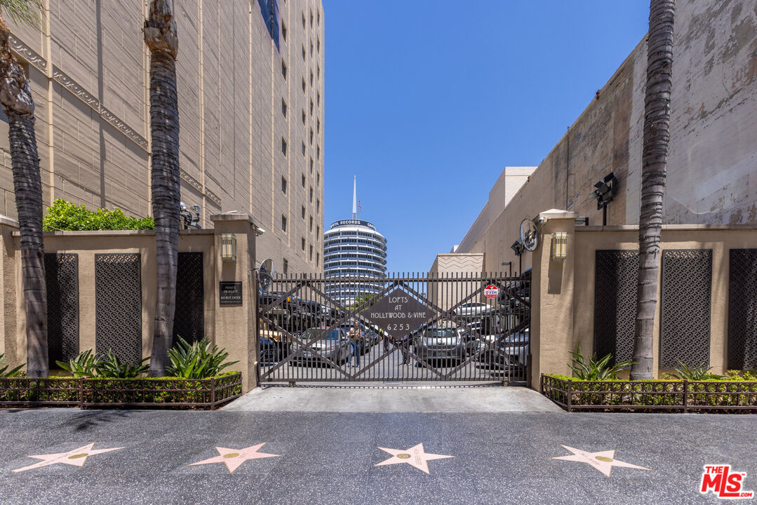 6253 Hollywood Blvd Unit: 501