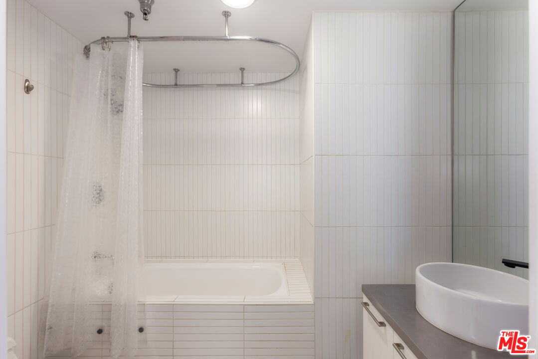 6253 Hollywood Blvd Unit: 501