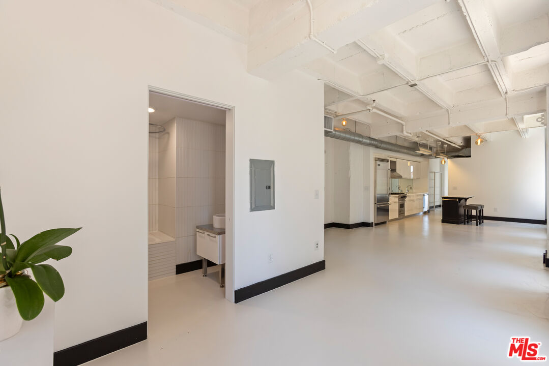 6253 Hollywood Blvd Unit: 501