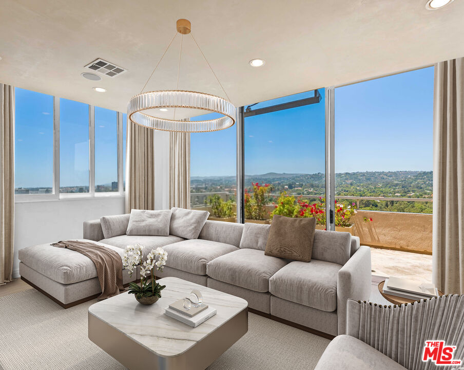 865 Comstock Ave Unit: PHD