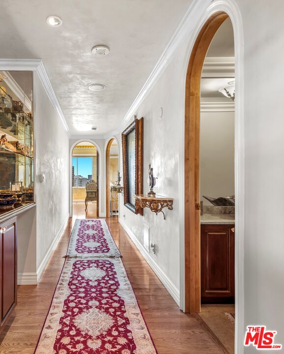 865 Comstock Ave Unit: PHD