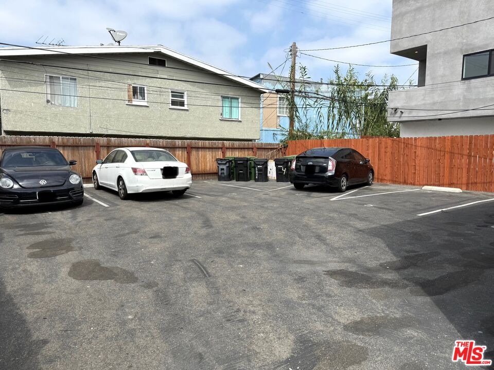 2333 Hauser Blvd