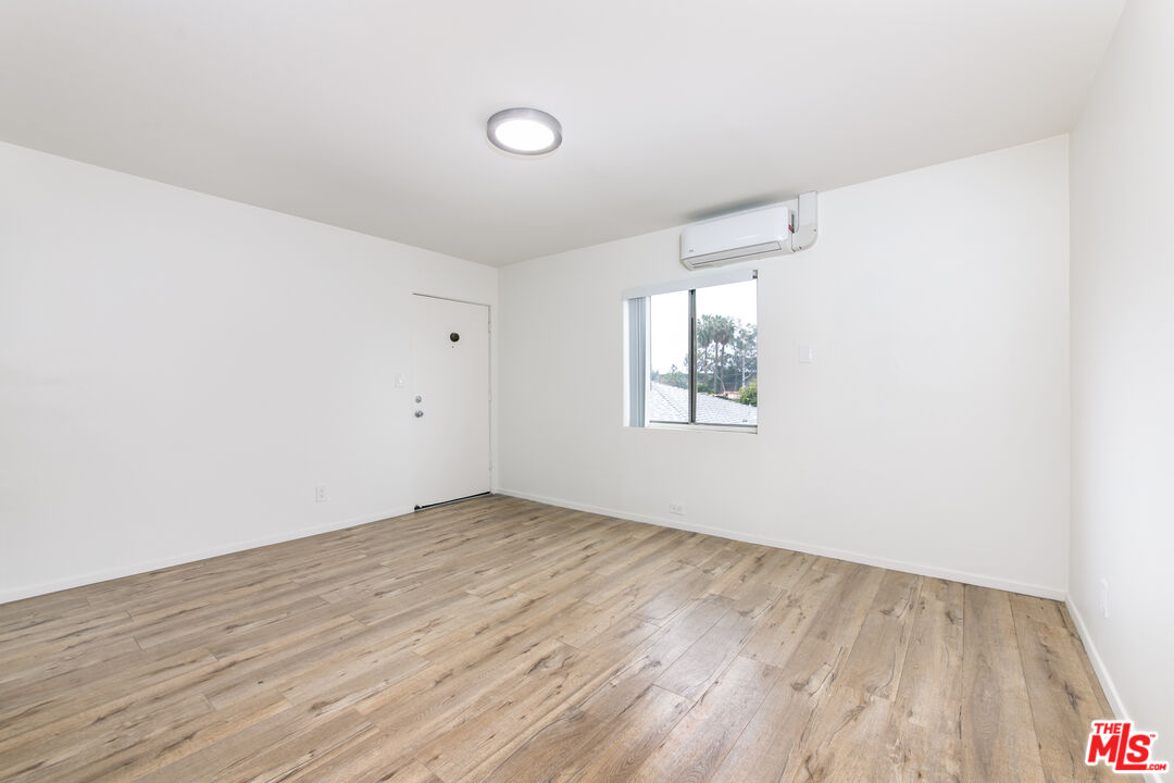 2333 Hauser Blvd