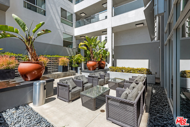 1730 Sawtelle Blvd Unit: 206