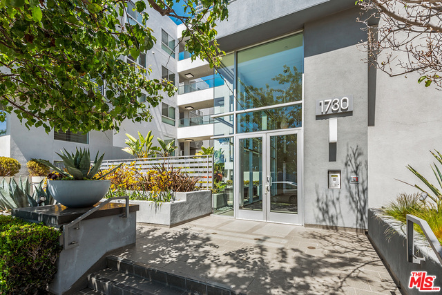 1730 Sawtelle Blvd Unit: 206