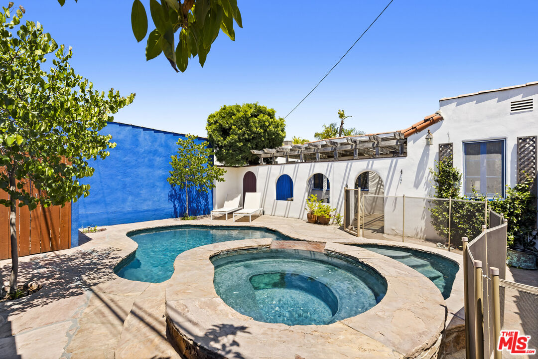 1335 S Sierra Bonita Ave