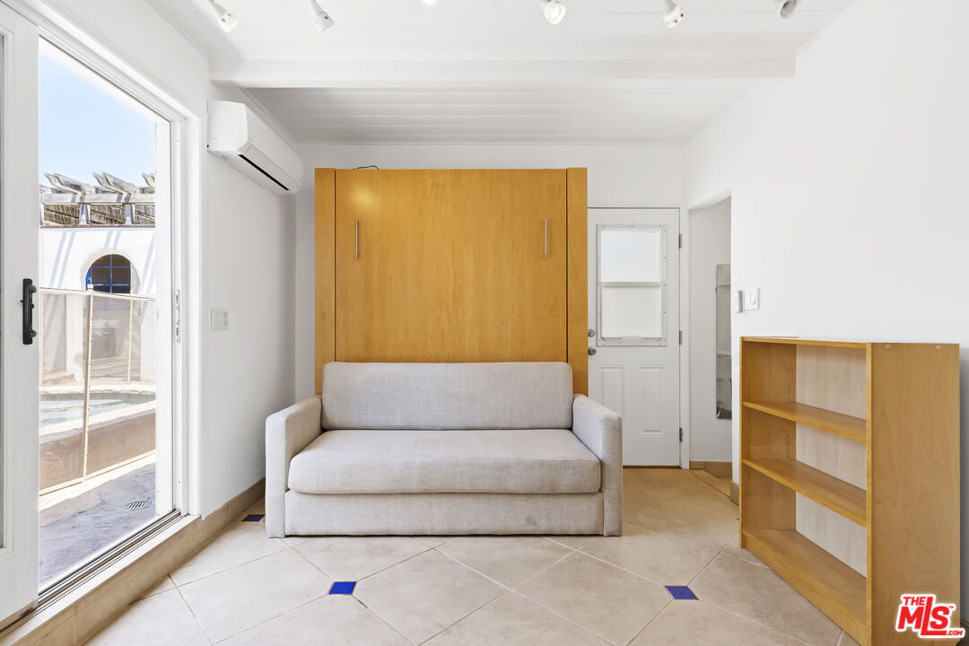 1335 S Sierra Bonita Ave