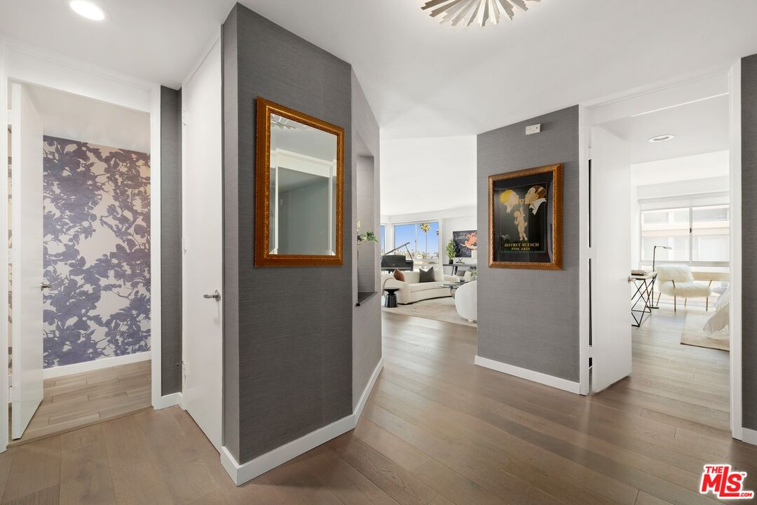 320 N Maple Dr Unit: 507