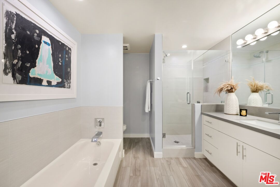320 N Maple Dr Unit: 507