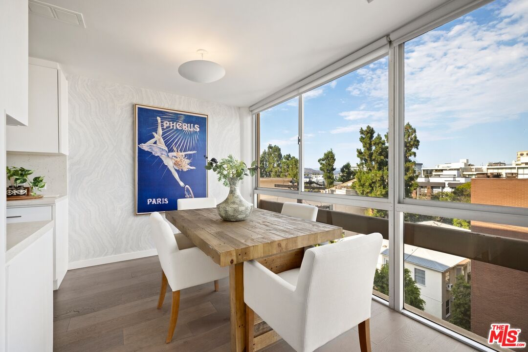 320 N Maple Dr Unit: 507