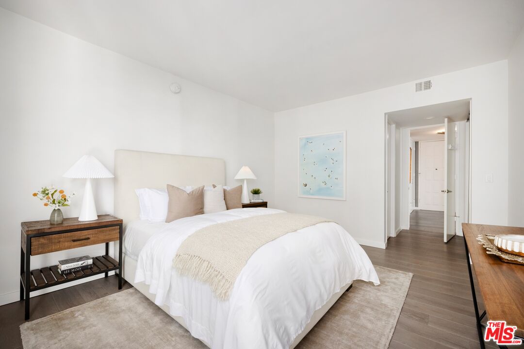 320 N Maple Dr Unit: 507