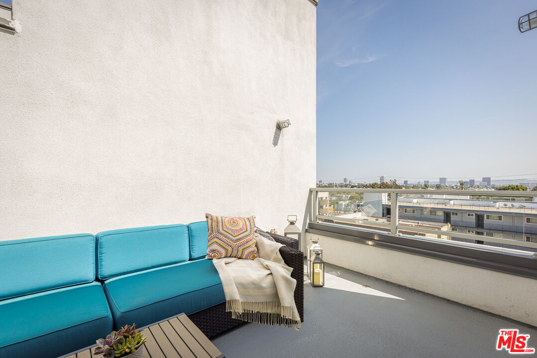 1137 Hacienda Pl Unit: 107