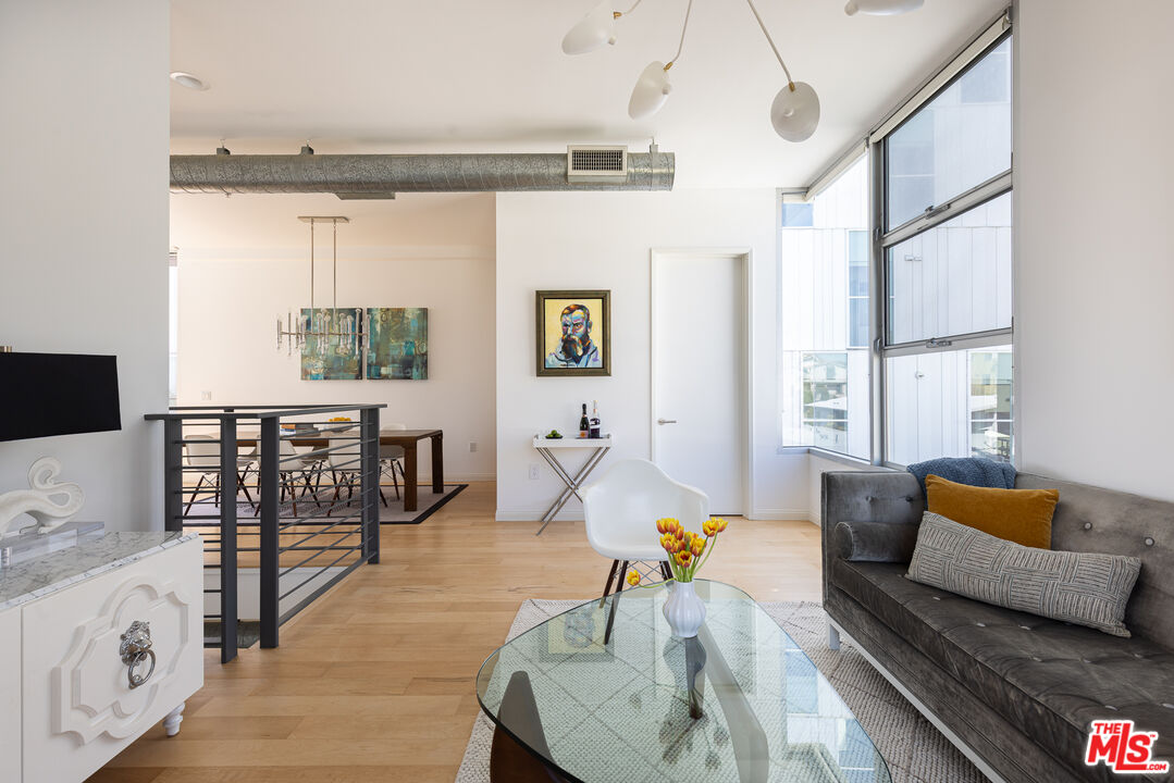 1137 Hacienda Pl Unit: 107